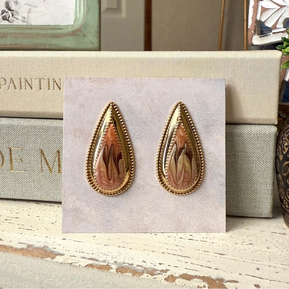 Marbled Teardrop Statement Earrings 🏷️ - Picture 4 of 6